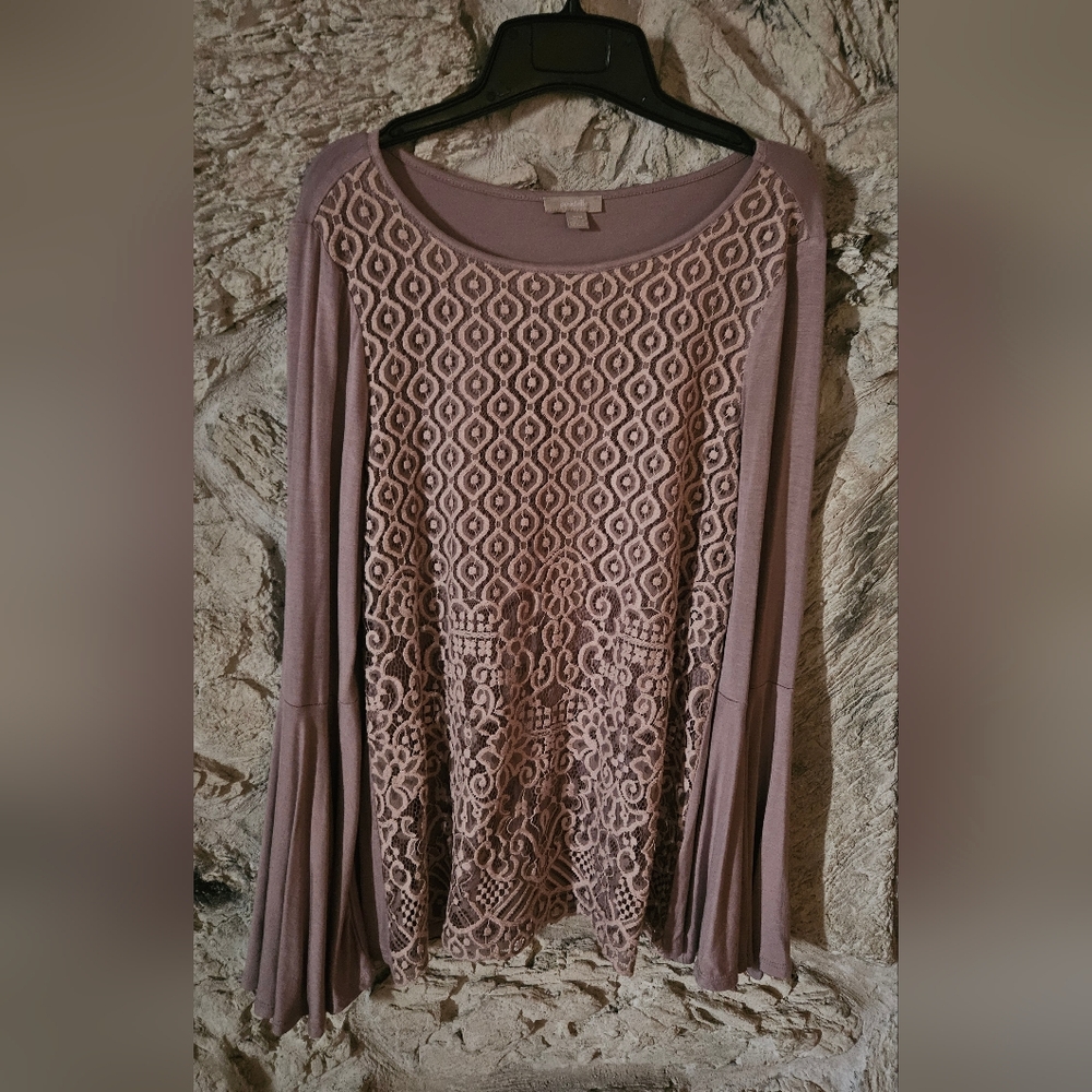 Elegant Medium Lace Detail Women's Top - Purple